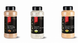 Fanex wchodzi na rynek przypraw Zakupy, LIFESTYLE - Fanex – lider w produkcji sosów dla branży HoReCa, poszerza swoją ofertę dla gastronomii i wprowadza na rynek markę Fusion Spices oferującą klientom najwyższej jakości przyprawy, kompozycje rosołowe oraz wyjątkowe marynaty.