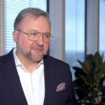 Cyfrowe portfele zyskują na popularności. Polacy chętnie płacą zbliżeniowo smartfonem czy zegarkiem