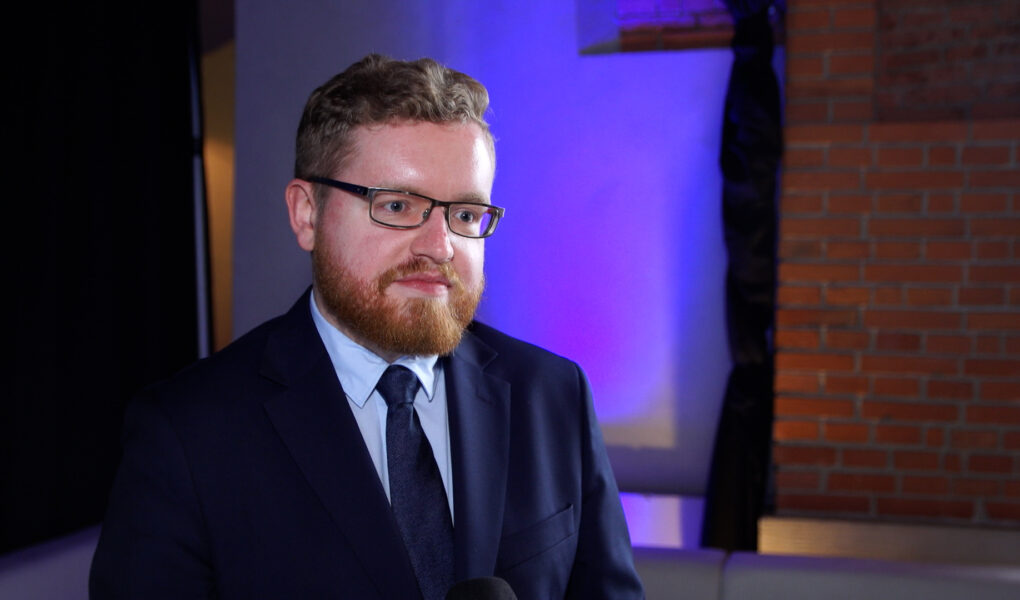 UE coraz bardziej odstaje od USA i Chin w rozwoju AI. To zagraża dobrobytowi i pozycji geopolitycznej Europy