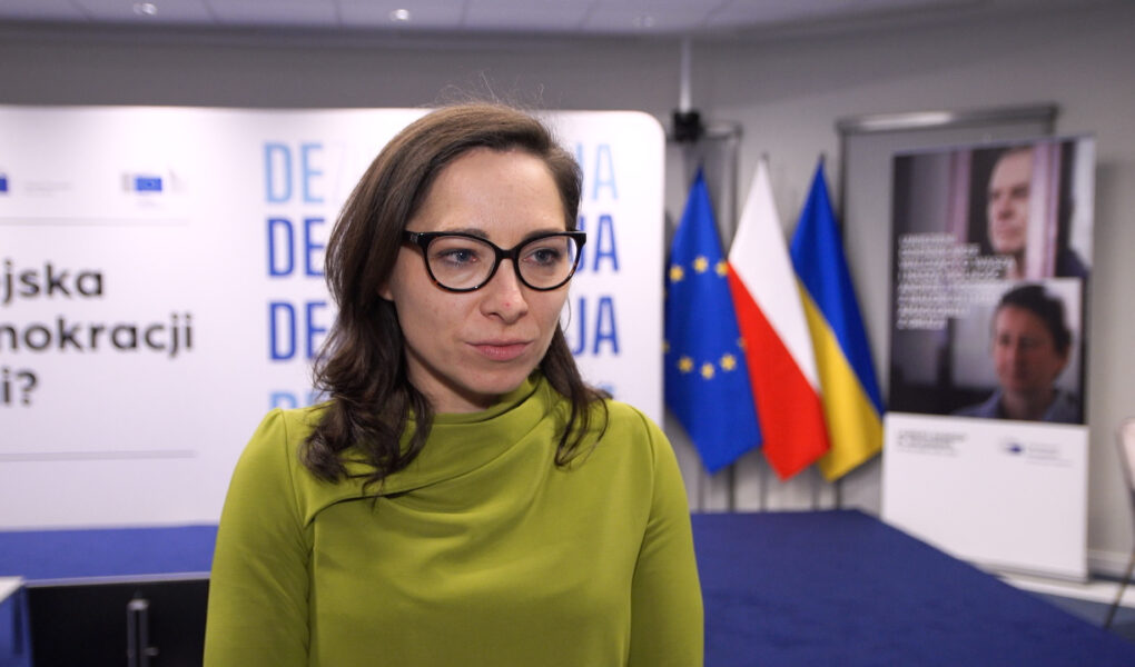 Walka z dezinformacją zależy od platform cyfrowych. Potrzebna modyfikacja algorytmów